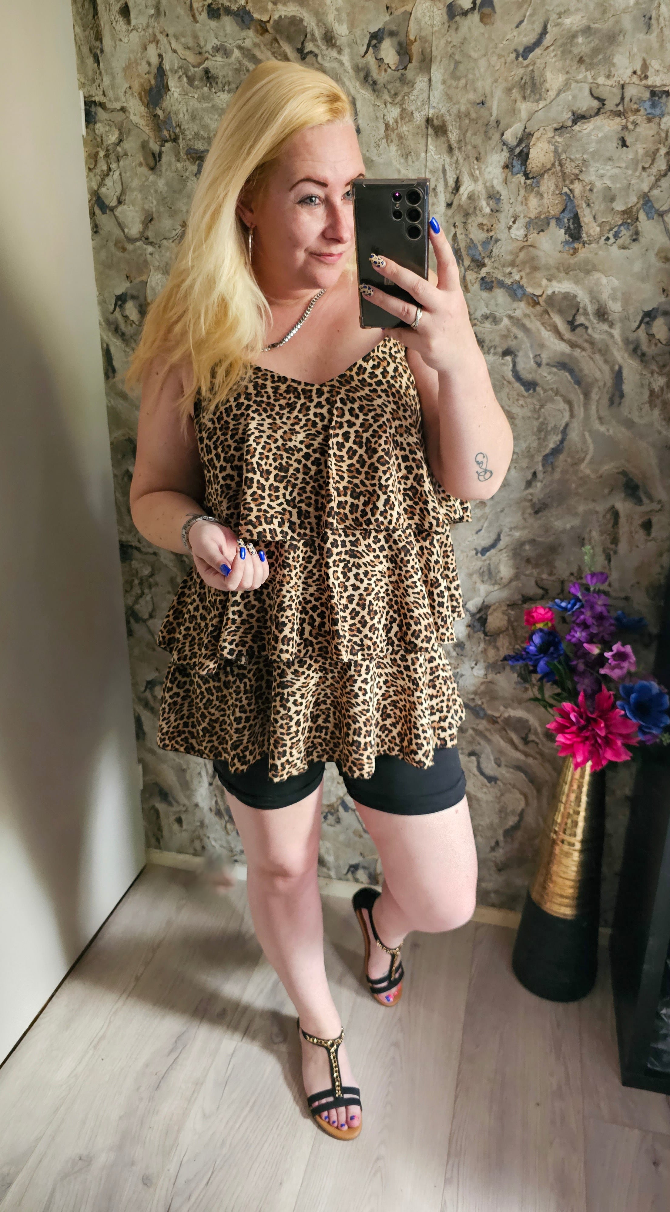 LEOPARD RUFFLE TOP