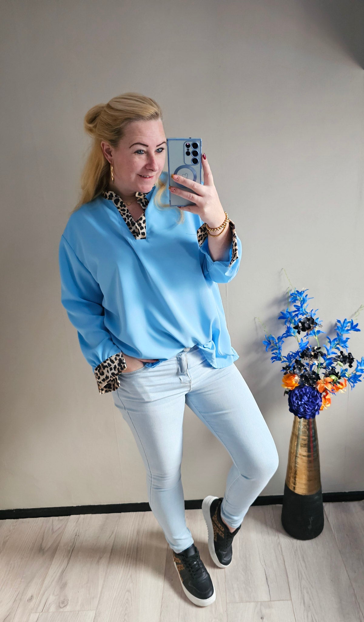 PANTER BLOUSE | LICHT BLAUW