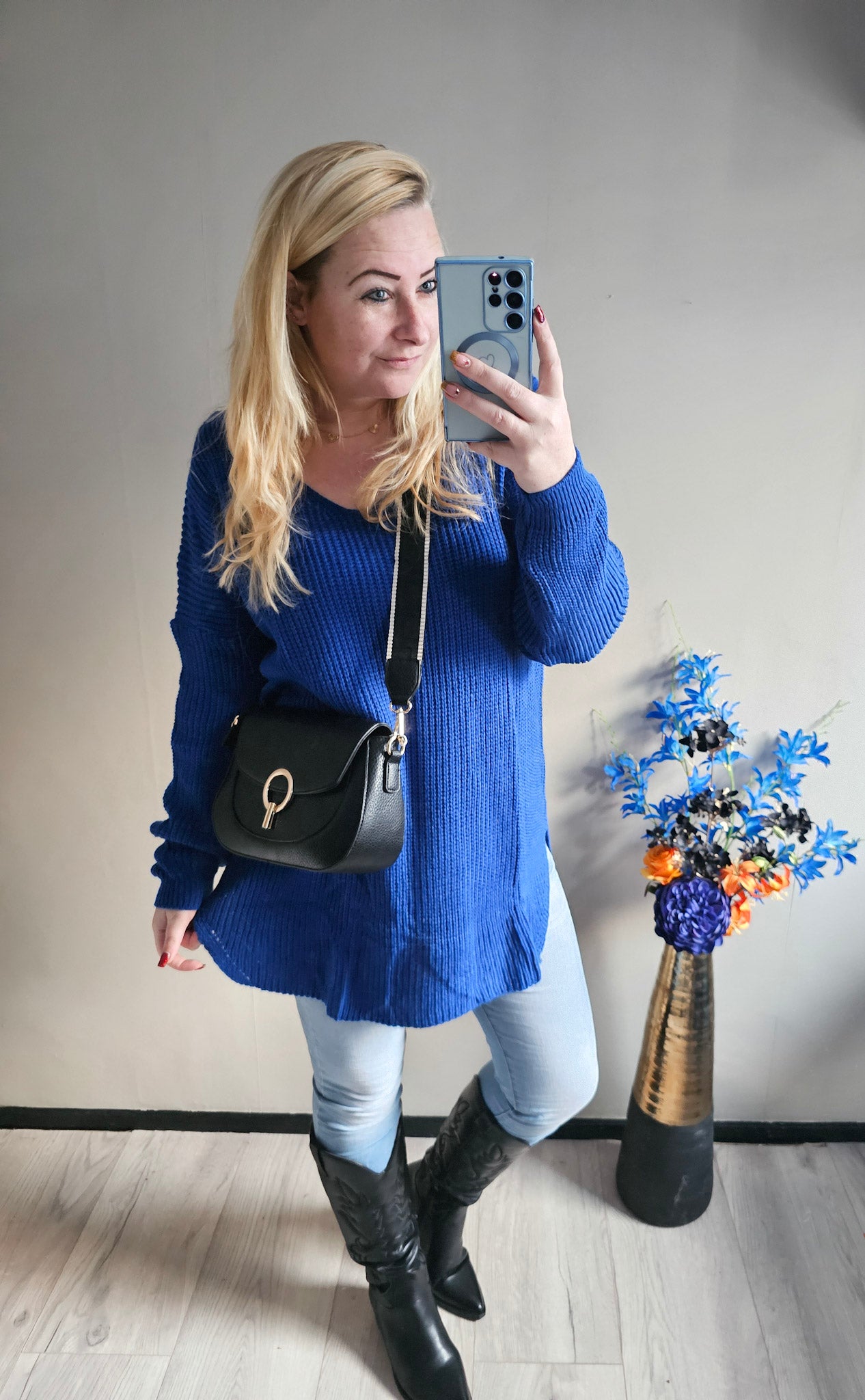 OVERSIZED V TRUI | KOBALT BLAUW