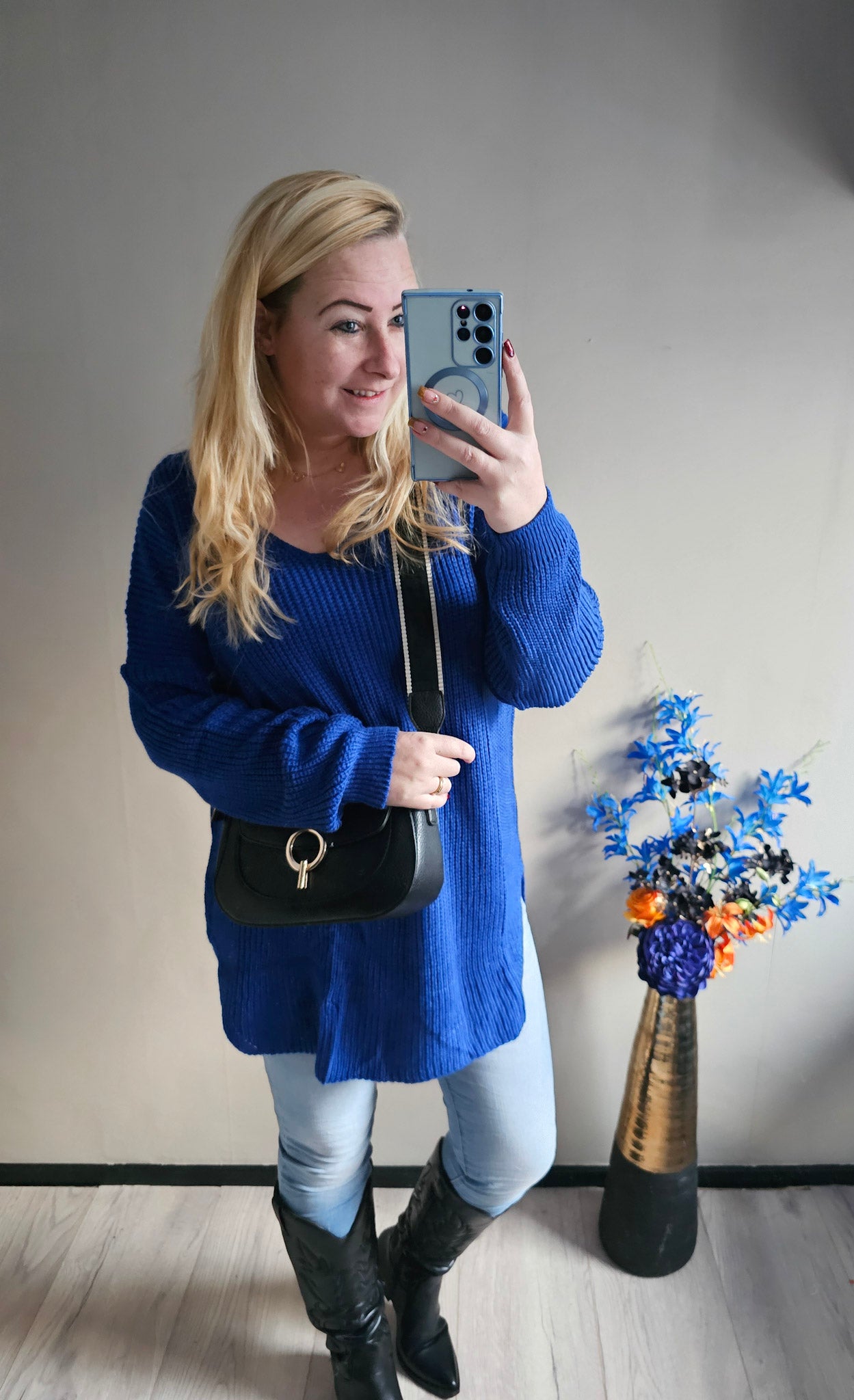 OVERSIZED V TRUI | KOBALT BLAUW