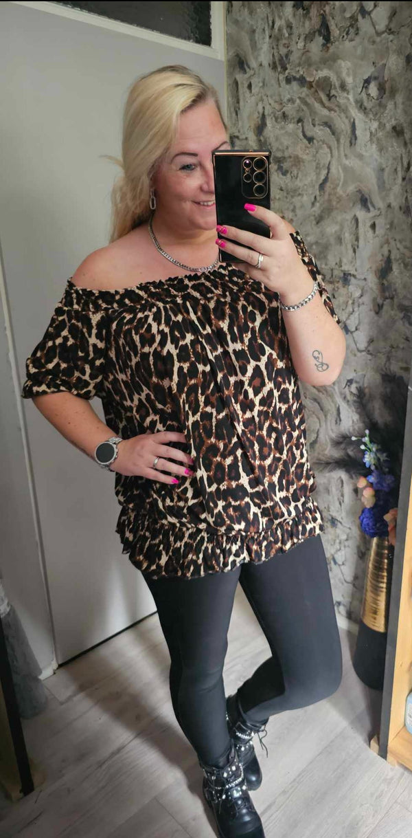 Off shoulder top | LEOPARD