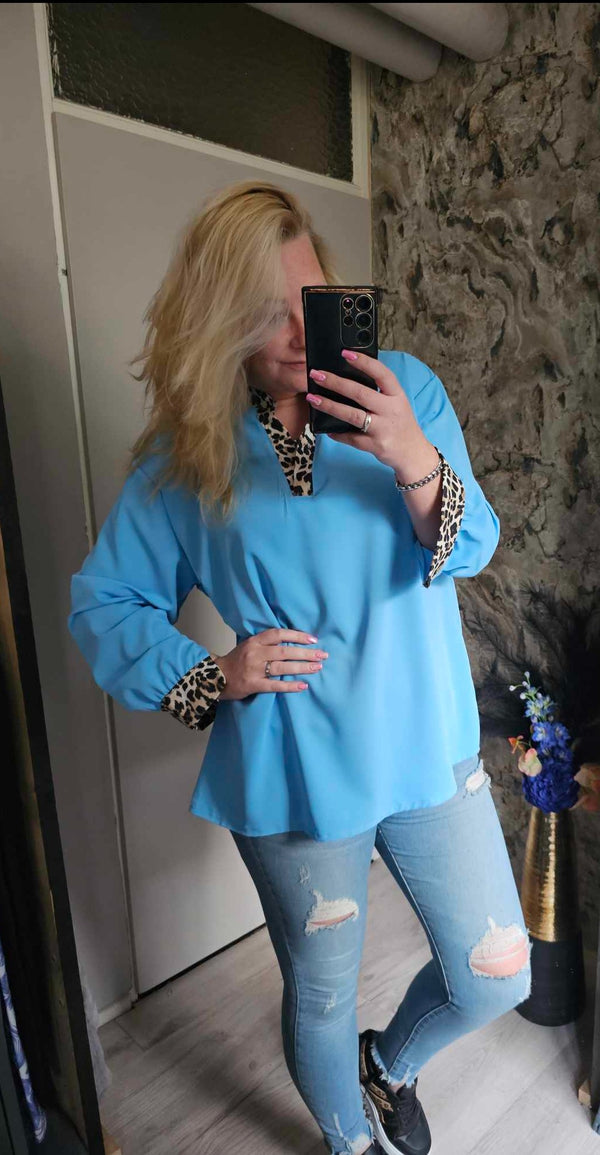 PANTER BLOUSE | LICHT BLAUW